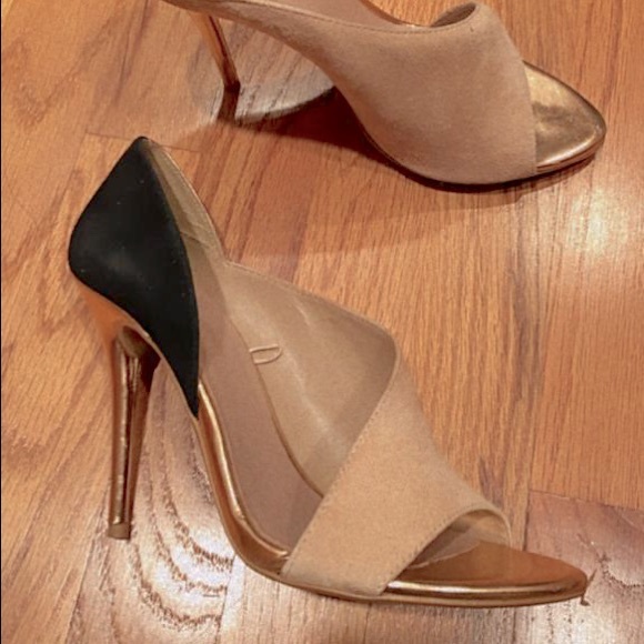 Zara Shoes - Picture 1 of 1